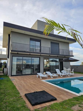 Casa de Campo na Represa de Paranapanema Riviera de Sta Cristina XIII